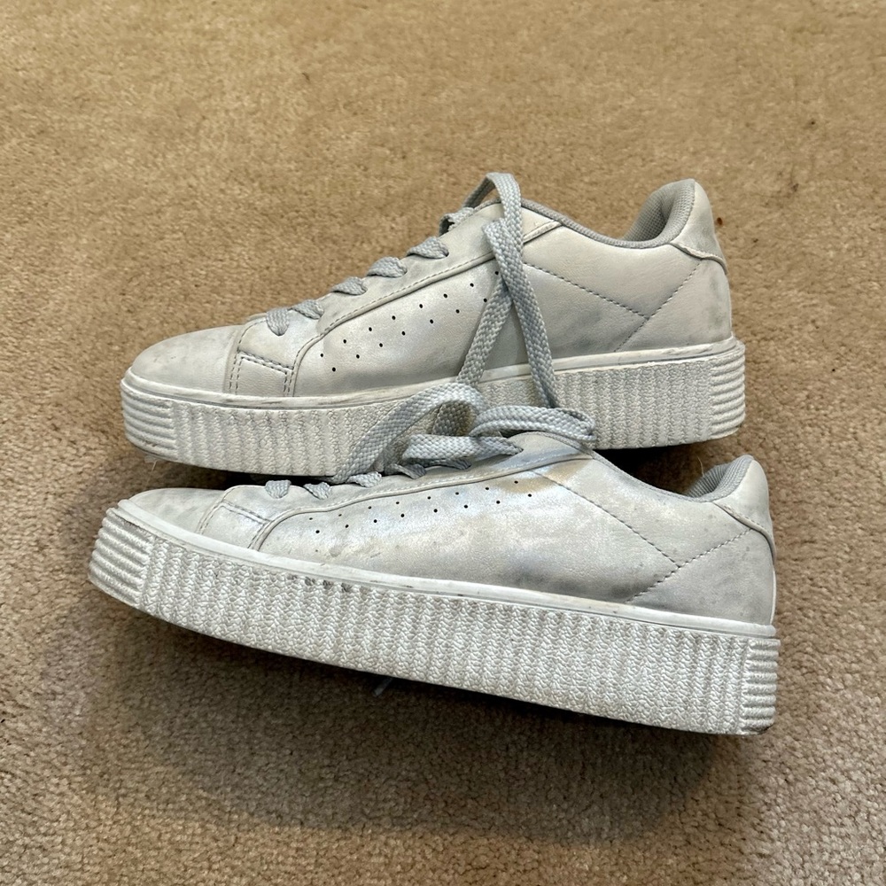 Silver XTI women’s sneakers